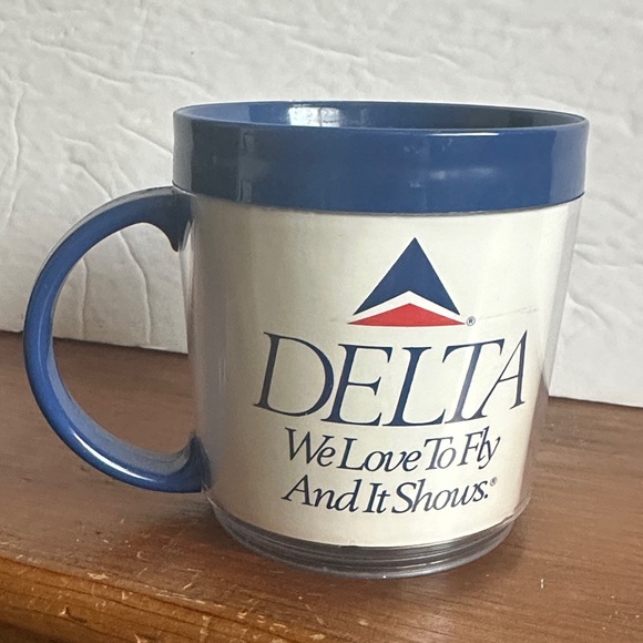 Delta Other - Delta Airlines insulated Mug